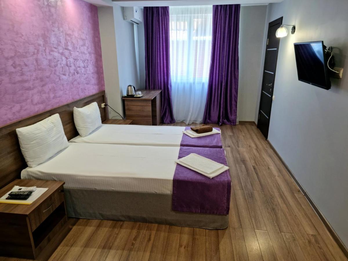 Nobi Guest House Gagra Exterior foto